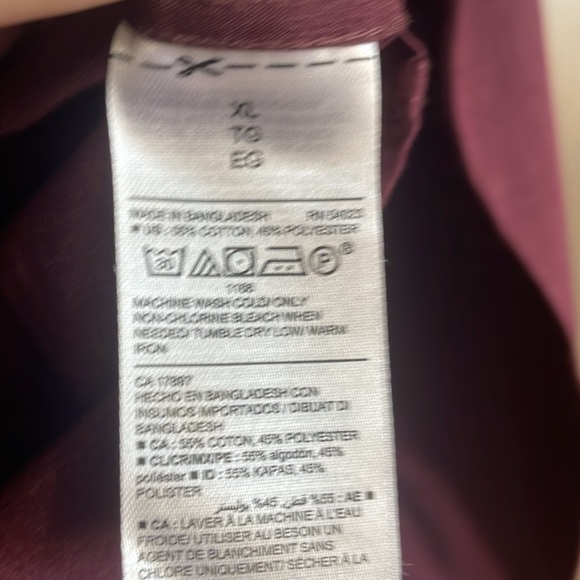 Old Navy maroon button down - Picture 4 of 4